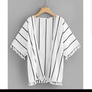 🔥Stylish black and white kimono/cover up